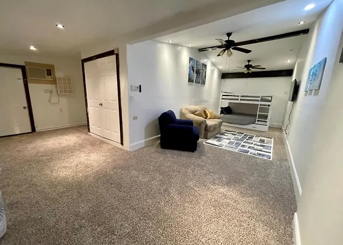 Pet Friendly, 5 Minutes To Town, 20 Miles To The * Pensacola